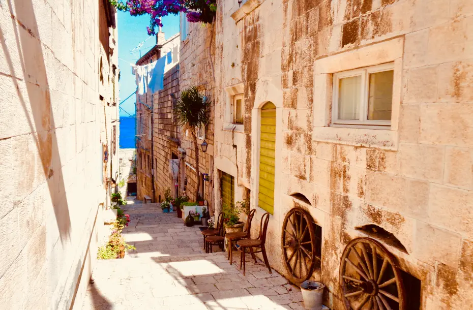 Die Straßen der Altstadt von Korcula in Kroatien